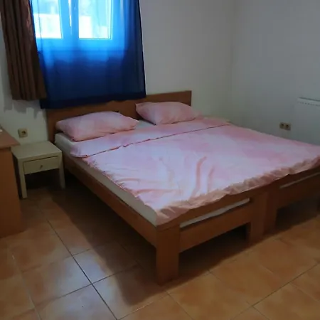 Apartmani Zeljko 公寓